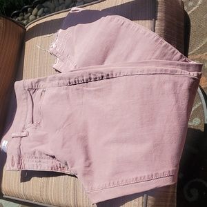 Pink frayed hem jean